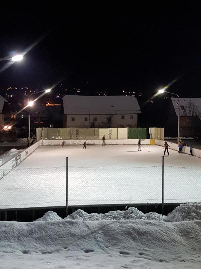 Aparthotel Pr' Jakapč' 3*